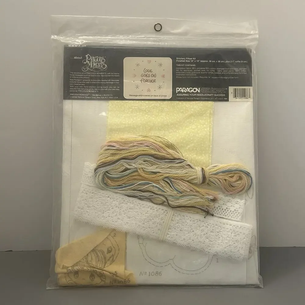 Paragon Precious Moments Pillow Kit 1984 LOVE GOES ON FOREVER 14